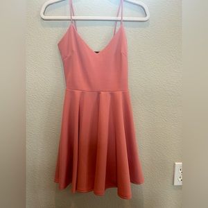 An extra small Windsor dress, only worn once!